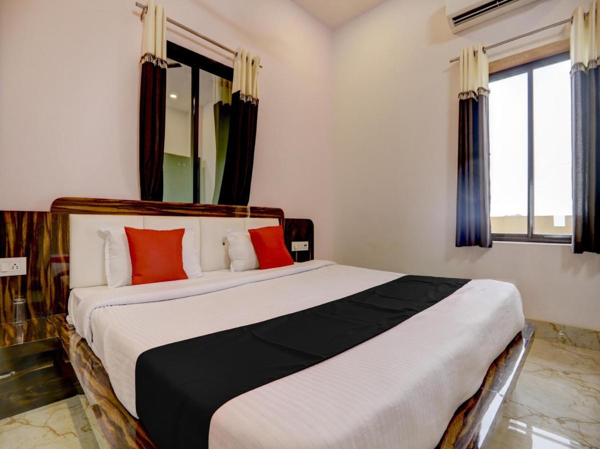 Capital O 72337 Hotel Konkan Tadka 뭄바이 외부 사진